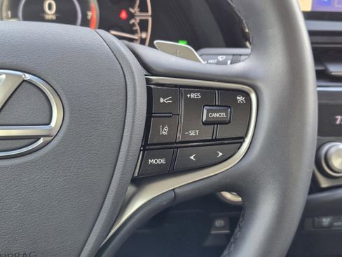 Used 2024 Lexus ES 350 w/ Premium Package FWD image 15