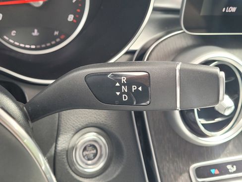 Used 2020 Mercedes-Benz GLC 300 image 26