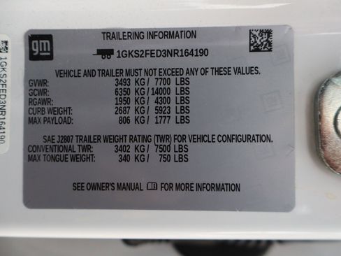 Used 2022 GMC Yukon XL SLE AWD/4WD image 32