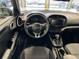 Used 2022 Kia Soul LX w/ Technology Package video 2
