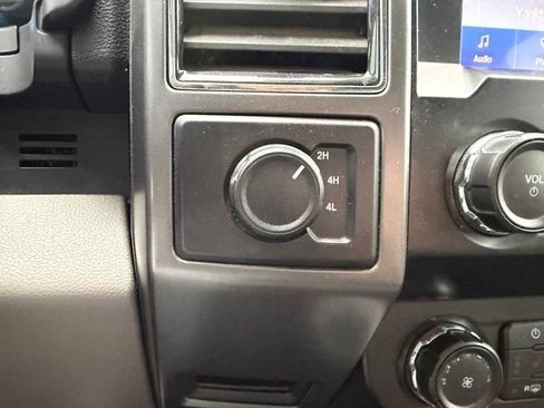 Used 2020 Ford F150 XLT w/ Equipment Group 302A Luxury AWD/4WD image 17