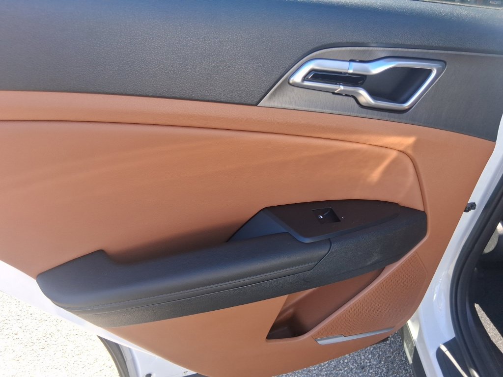 Certified 2026 Kia Sportage X-Line AWD/4WD image 10