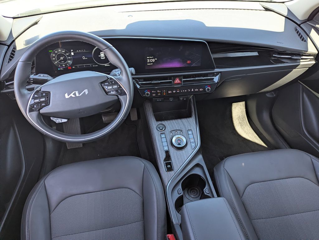 Used 2023 Kia Niro Wind FWD image 28