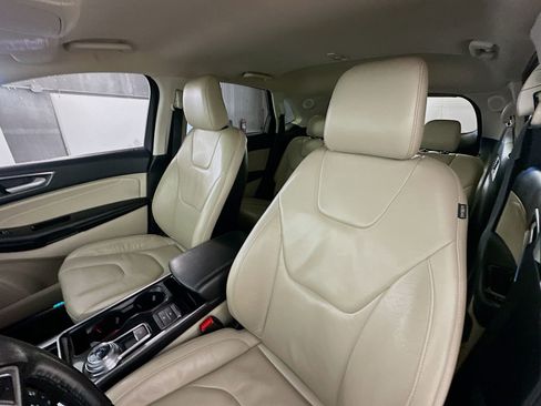 Used 2020 Ford Edge Titanium AWD/4WD image 20