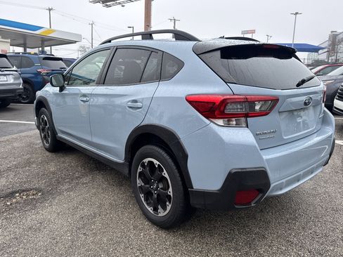 Certified 2023 Subaru Crosstrek 2.0i image 5