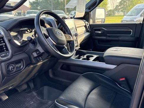 Used 2023 RAM 3500 Laramie AWD/4WD image 11