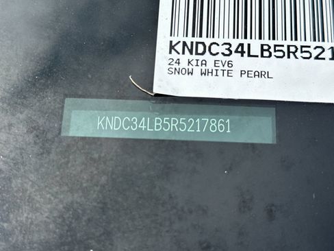 Certified 2024 Kia EV6 Light RWD image 38