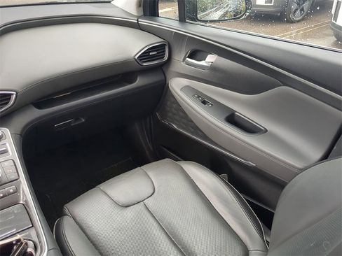 Used 2021 Hyundai Santa Fe Limited image 22