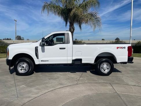 New 2026 Ford F250 XL w/ FX4 Off-Road Package image 2