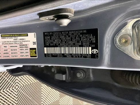 Used 2024 Toyota Corolla LE FWD image 5