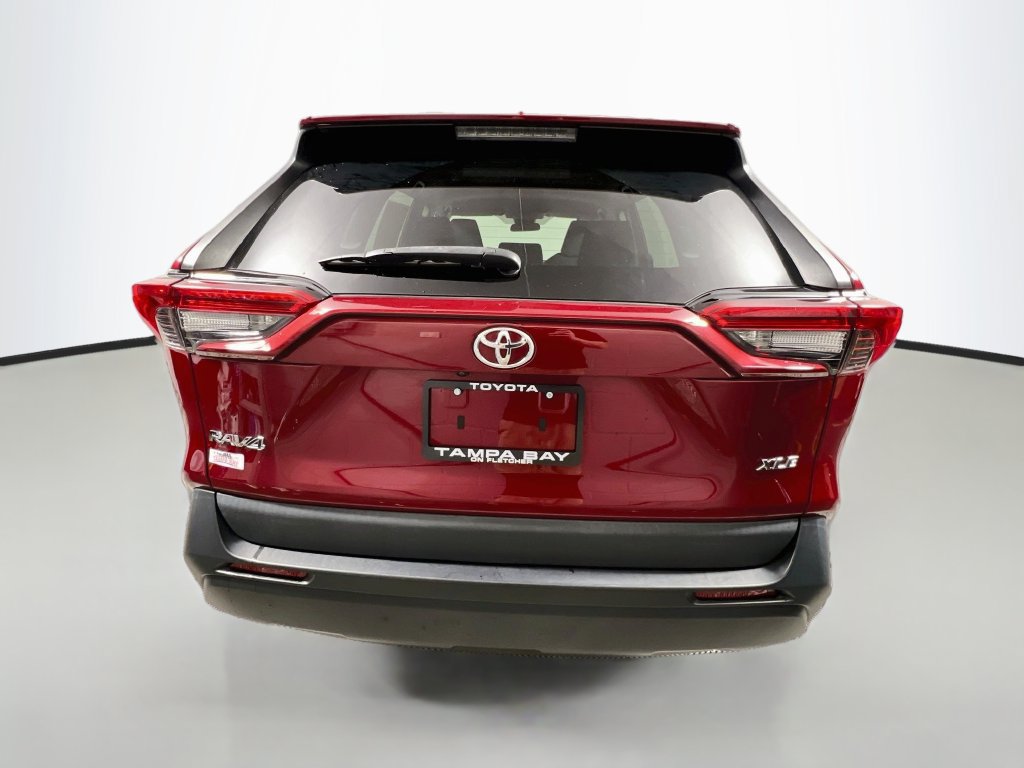 Used 2023 Toyota RAV4 XLE FWD image 4