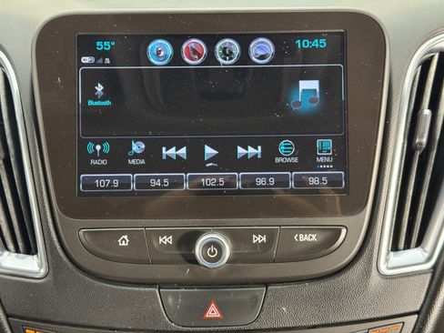 Used 2017 Chevrolet Malibu Premier w/ Premier Sun and Wheel Package image 24