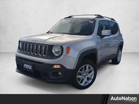 Used 2016 Jeep Renegade Latitude image 1