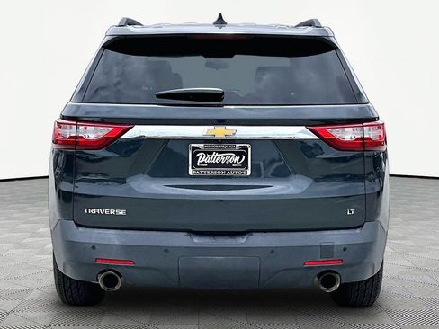 Used 2019 Chevrolet Traverse LT w/ LPO, Cargo Package FWD image 4