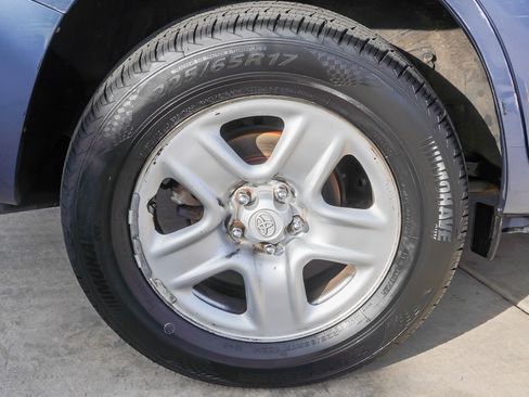 Used 2009 Toyota RAV4 4WD image 11