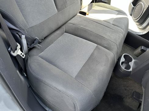 Used 2017 Jeep Patriot Latitude AWD/4WD image 38