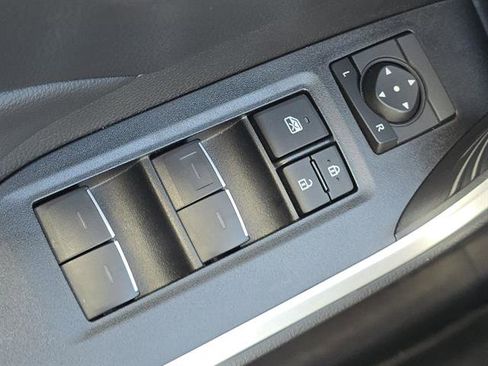 Used 2025 Toyota RAV4 XLE image 14