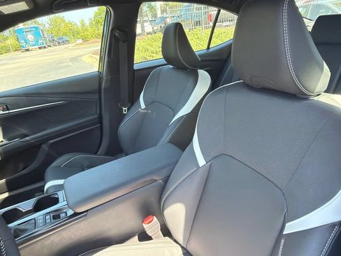 Used 2026 Toyota Camry SE FWD image 9