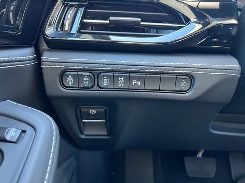 Used 2026 Acura MDX SH-AWD w/ Advance Package image 17