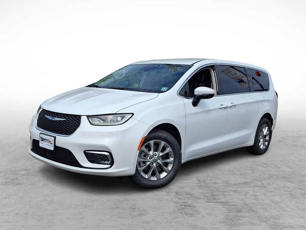 Certified 2023 Chrysler Pacifica Touring-L w/ Uconnect Theater Family Group AWD/4WD image 1
