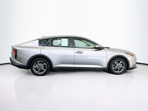 Used 2025 Kia K4 LXS image 10