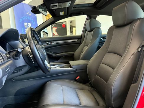 Used 2021 Honda Accord Sport image 8