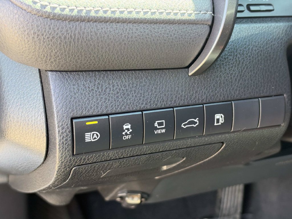 Used 2018 Toyota Camry XSE w/ Driver Assist Package FWD image 23