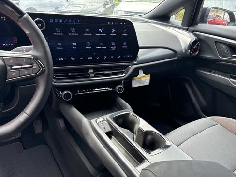 Used 2024 Chevrolet Equinox EV RS image 25