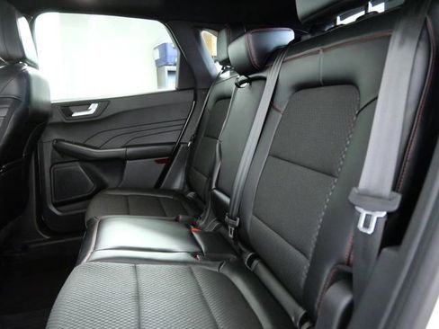 Used 2024 Ford Escape ST-Line Select w/ Tech Pack #2 image 15