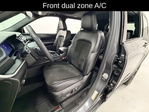 Used 2023 Jeep Grand Cherokee L Laredo AWD/4WD image 8