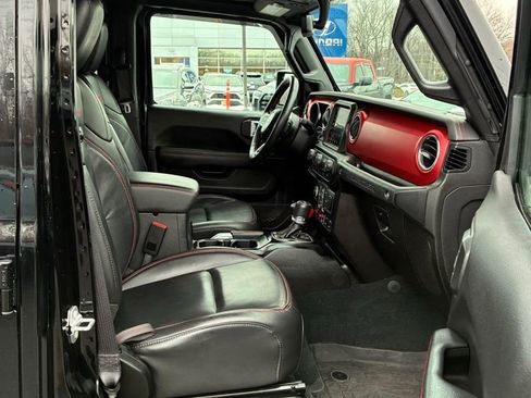 Used 2022 Jeep Wrangler Unlimited Rubicon w/ LED Lighting Group image 26