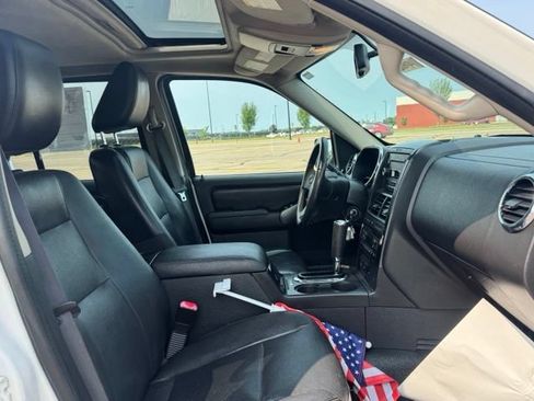 Used 2009 Ford Explorer Sport Trac Adrenalin AWD/4WD image 23