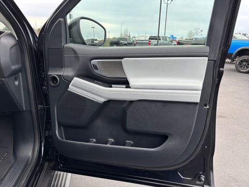 Used 2025 Ford Expedition Platinum AWD/4WD image 26