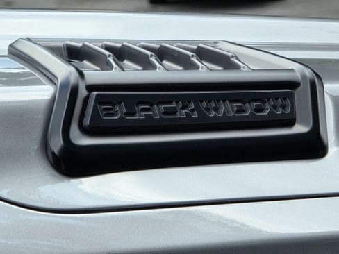 Used 2025 RAM 1500 Big Horn AWD/4WD image 40
