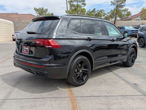 Used 2024 Volkswagen Tiguan SE R-Line FWD image 5