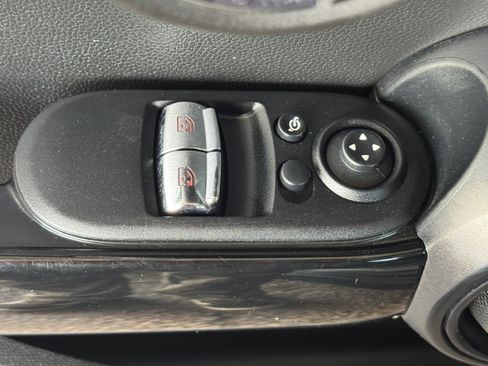 Used 2023 MINI Cooper SE FWD image 12