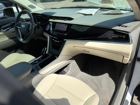 Used 2023 Cadillac XT6 Premium Luxury w/ LPO, Floor Liner Package AWD/4WD image 26
