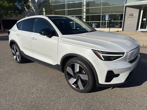 Used 2023 Volvo C40 P8 Recharge Ultimate AWD/4WD image 1