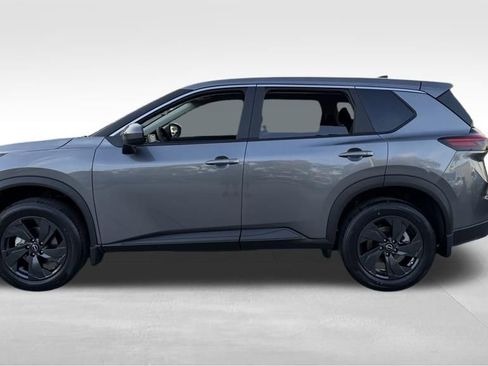 New 2026 Nissan Rogue SV FWD image 4