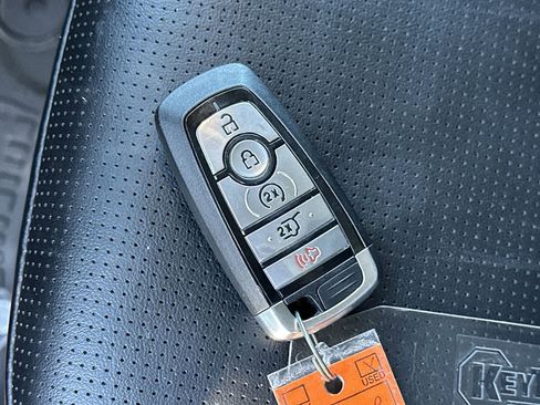 Used 2023 Ford Escape Platinum AWD/4WD image 20