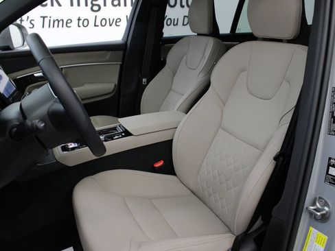 New 2026 Volvo XC90 B6 Plus w/ Protection Package Premier AWD/4WD image 15