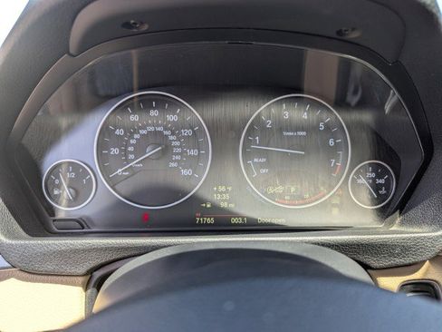 Used 2014 BMW 320i Sedan RWD image 17