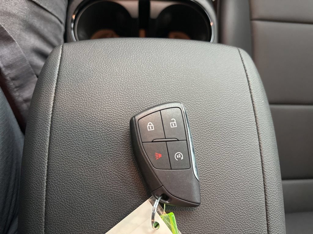 New 2026 Chevrolet Colorado LT w/ LT Convenience Package AWD/4WD image 38