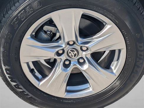 Used 2024 Toyota RAV4 XLE w/ Convenience Package FWD image 24