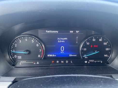 Used 2022 Ford Explorer XLT w/ Equipment Group 202A AWD/4WD image 22