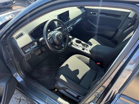 Used 2023 Honda Civic EX image 7