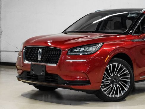 Used 2022 Lincoln Corsair AWD w/ Premium Package image 6
