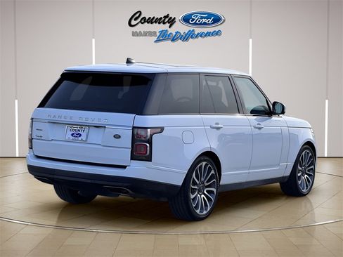 Used 2018 Land Rover Range Rover Supercharged image 25