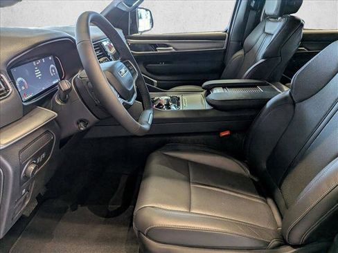 New 2026 Jeep Grand Wagoneer Limited image 4