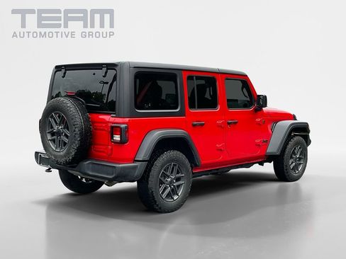 Used 2024 Jeep Wrangler Sport S image 7